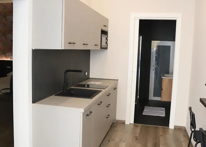 Ilary Apartment Bari